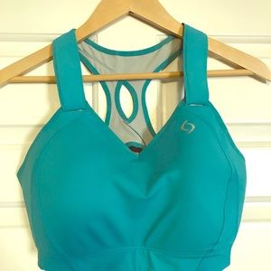 Moving Comfort Juno Sports Bra 36DD